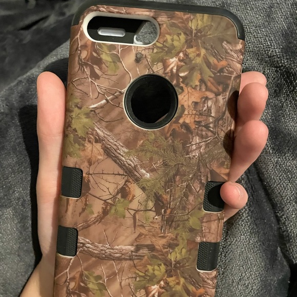 Camo phone case - Picture 1 of 3